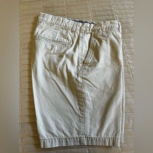 H&M Men's Cream Flat Front Shorts